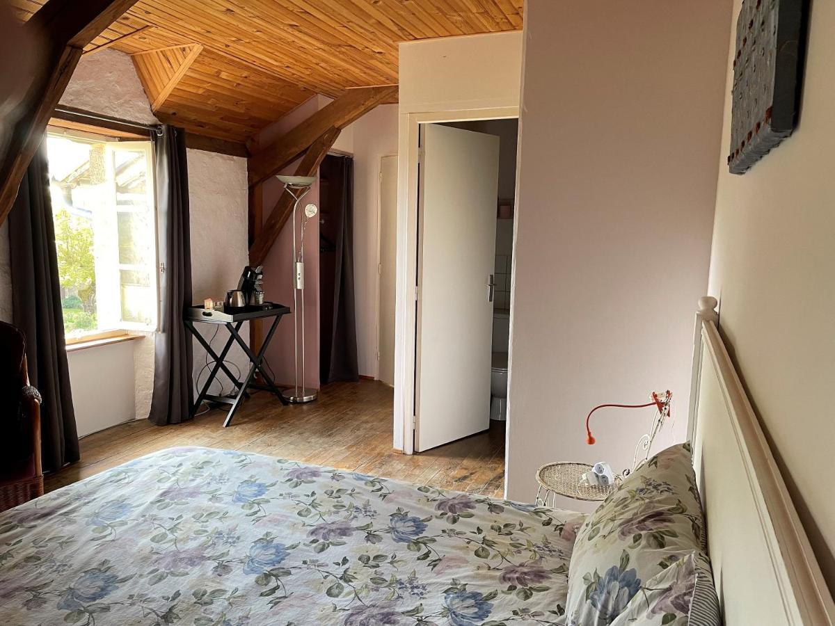 Domaine Les Teuilleres Bed & Breakfast Lacam-d'Ourcet Exterior photo