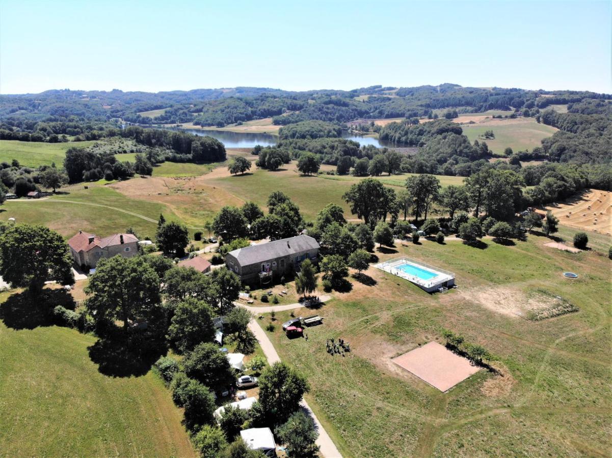 Domaine Les Teuilleres Bed & Breakfast Lacam-d'Ourcet Exterior photo
